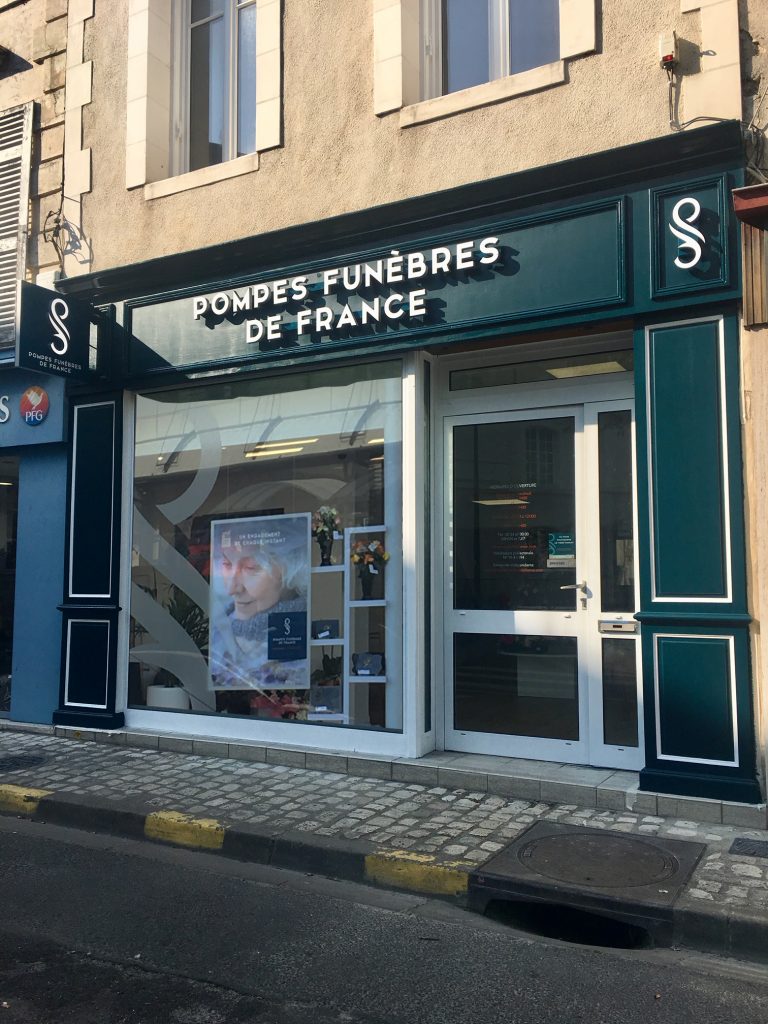 facade de pompes funebre de france